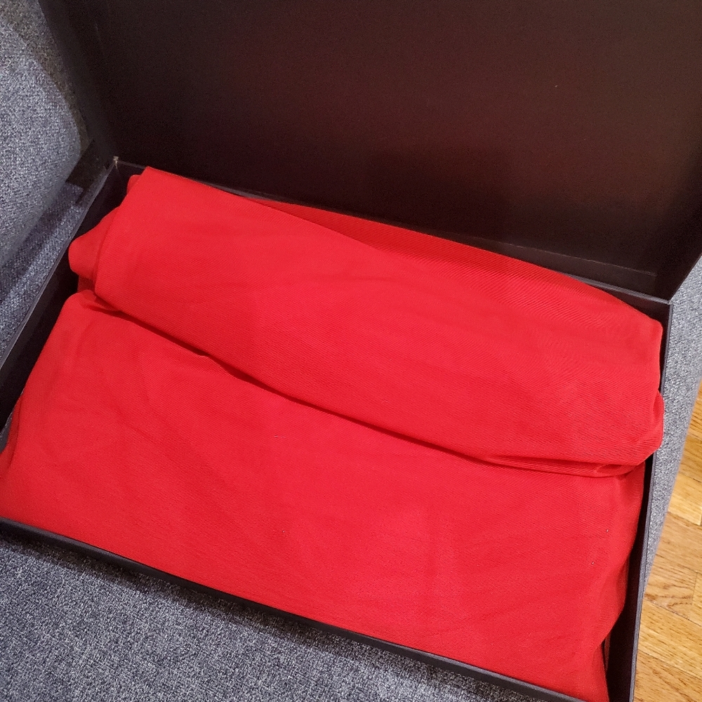 Dress - Picture 2 of 5